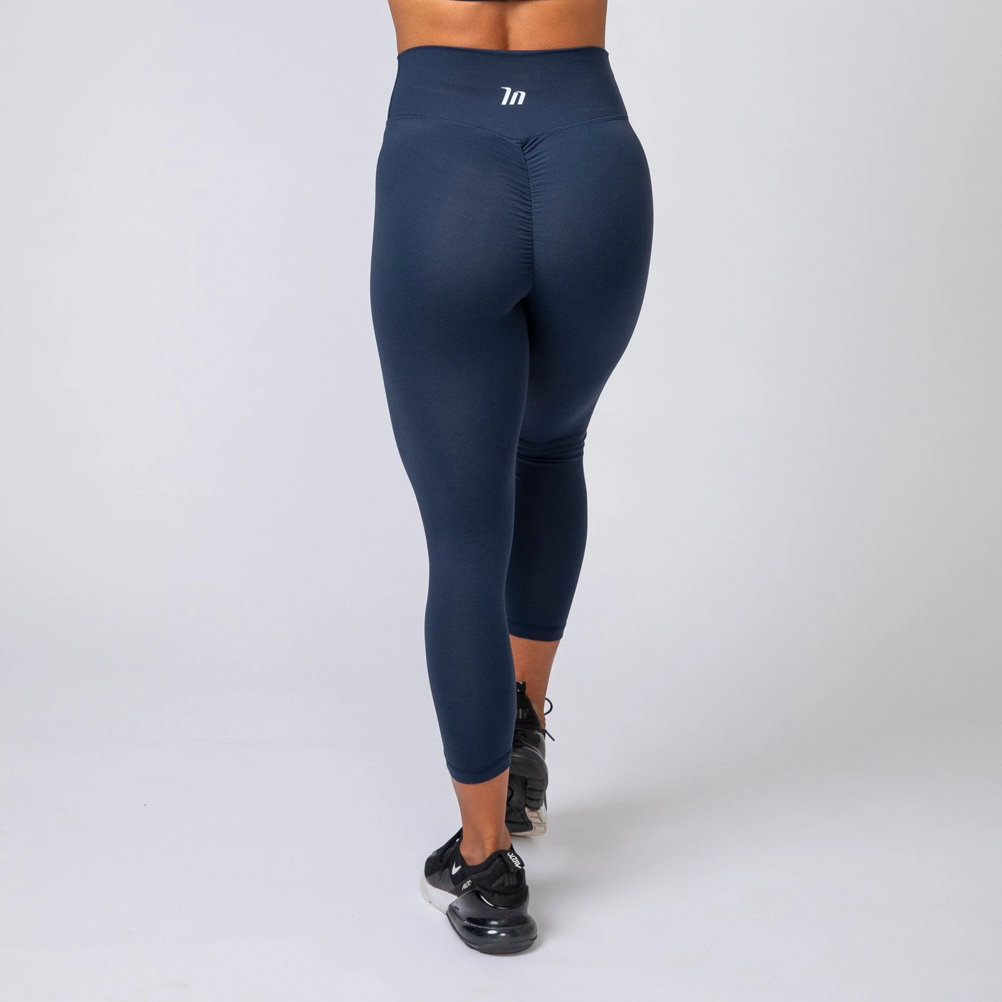 Signature Scrunch 7/8 Leggings - Navy - Image 3