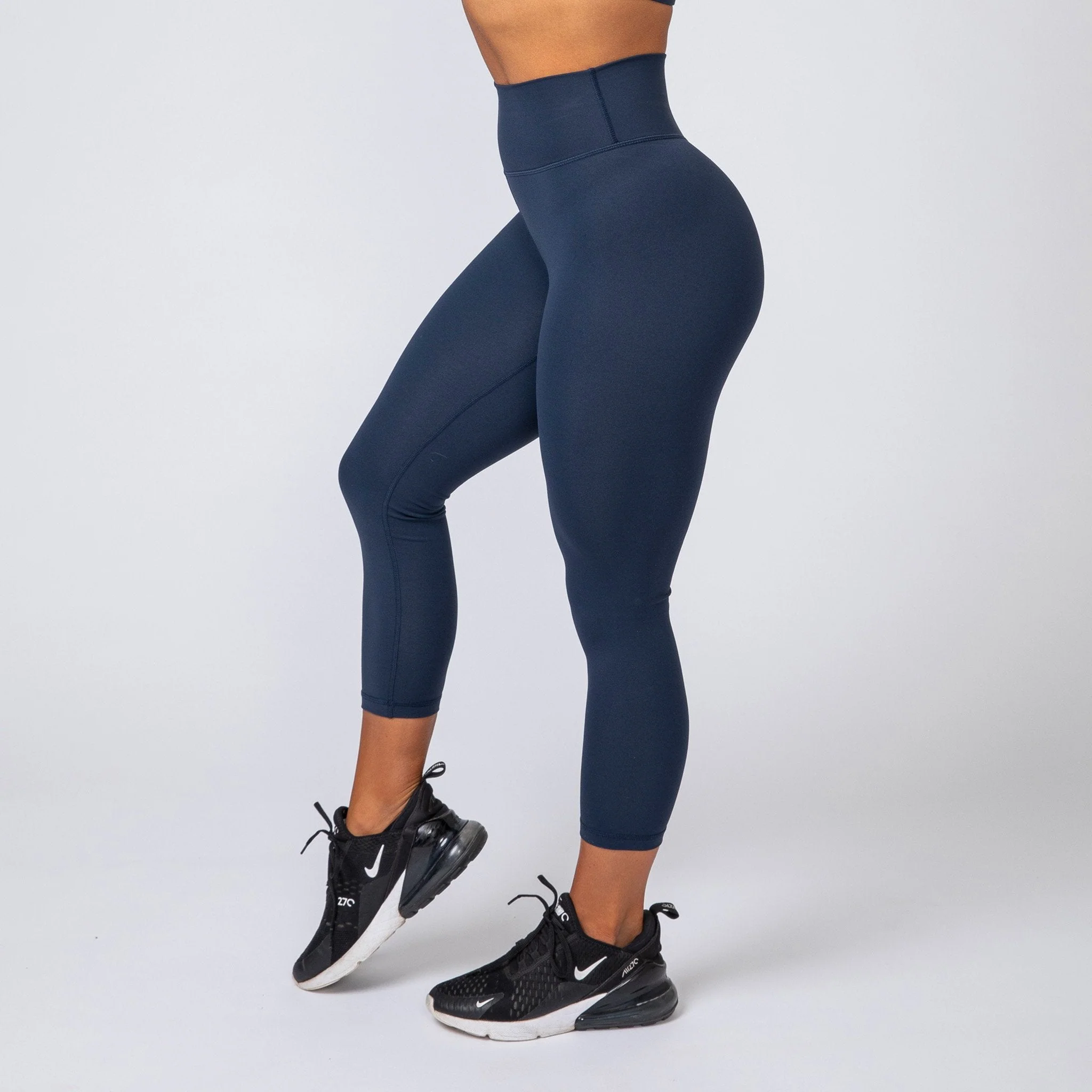 Signature Scrunch 7/8 Leggings - Navy - Image 4